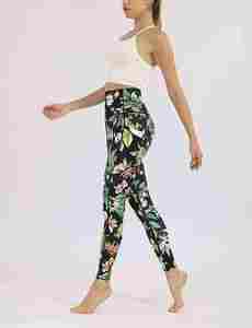 Mallas deportivas de gimnasio personalizables para mujer Medias de mujer de estilo sólido con logotipo OEM - Product Image 6