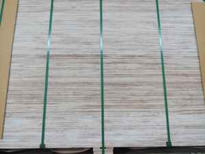 Comercial de alta calidad Vietnam madera Bintangor/Okoume cara chapas 4x8 madera contrachapada moderna para muebles E2 armarios estanterías - Product Image 6