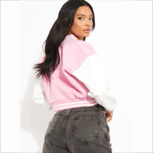 Veste de baseball courte pour femmes de qualité supérieure OEM, manches en cuir véritable, style streetwear, bomber, vestes courtes pour femmes - Product Image 6