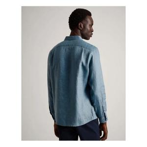 Chemise élégante à manches longues pour homme, conçue pour un usage quotidien au bureau, décontractée, offrant un ajustement confortable et un look moderne - Product Image 4