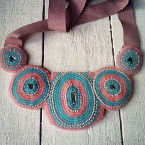 สร้อยคอปักลายศิลปะพื้นบ้านวินเทจพร้อมลูกปัดสำหรับใส่ในงานปาร์ตี้ - Product Image 1