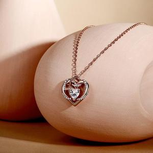 สร้อยคอเพชรรูปหัวใจอินฟินิตี้แบบเกลียว Jeulia Custom ประดับด้วยเพชรแบบ Pave - Product Image 4