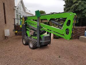 Plataforma Elevadora Hidráulica Autopropulsada Modelo T350, Plataforma de Trabajo de Gran Altura, Altura Máxima de 12 m, Alcance de 11.05 m, Mesa de Trabajo 310 - Product Image 3