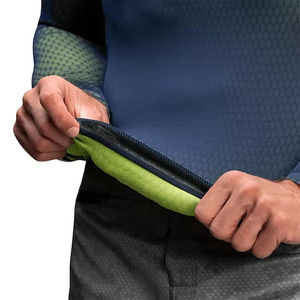 Trendin' Rash Guard pour hommes de qualité supérieure avec logo personnalisé Vêtements anti-UV à manches longues de haute qualité à bas prix - Product Image 5