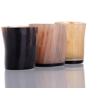 Verre à whisky en corne naturelle, classique pour boire du bourbon, tasse faite à la main avec base en bois et produit en vente chaude - Product Image 5