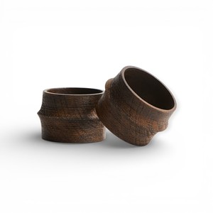 Ensemble d'anneaux de serviette en bois organique torsadé avec motif de grain sculpté pour une décoration de table artistique et luxueuse, unique - Product Image 3