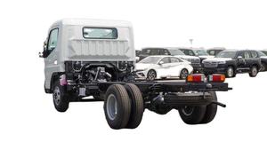 Camión Volquete Usado 2025 con Volante a la Derecha/Izquierda, Motor Diésel Euro 6 de 4.2L, Transmisión Automática, Chasis con Volquete Hidráulico, Tracción 8x4 - Product Image 4