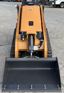 Minicargadora de orugas diésel Case TL100 con elevado momento de carga - Product Image 2