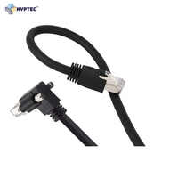 Câble de caméra de vision industrielle GigE (CAT 6), connecteurs RJ-45, avec type à vis, angle droit, direction vers le haut, conçu pour une sécurité accrue