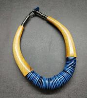 Collier long vintage moderne éco-responsable pour mariage et fiançailles, pendentif artisanal en bois et résine