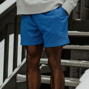กางเกงขาสั้นตาข่ายระบายอากาศแบบวินเทจสำหรับฤดูร้อน ขายส่ง ผลิตตามสั่ง ผ้าโพลีเอสเตอร์ ความยาวเป้า 5 นิ้ว เหมาะสำหรับเล่นบาสเกตบอลและกีฬาอื่นๆ - Product Image 5