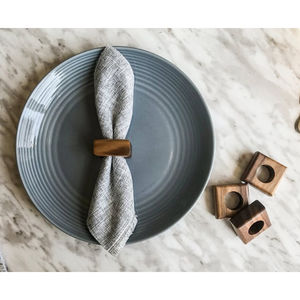 Servilletero cuadrado moderno hecho a mano, servilletero de madera maciza para decoración de mesa de comedor, organizador de pañuelos de bajo precio para fiesta - Product Image 1