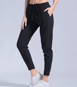 Pantalones Deportivos de Pierna Recta con Logotipo Bordado para Mujer, Pantalones de Yoga de Pierna Ancha, Pantalones Lisos sin Estampado - Product Image 4