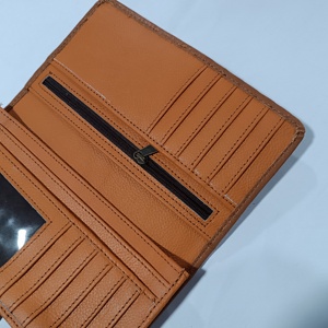 Cartera de estilo de lujo de vaquero occidental más vendida, cuero labrado a la moda con decoración de flores y borlas para otoño - Product Image 5