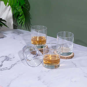 Juego de 4 Vasos Transparentes Luminosos de Vidrio, Diseño Minimalista con Patrón Sólido, Aptos para Lavavajillas, Regalo para Adultos y Fiestas - Product Image 4