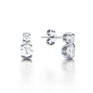 Elegantes pendientes colgantes de corte redondo con diamante cultivado en laboratorio de 0.30 quilates en platino para compromiso nupcial - Product Image 2