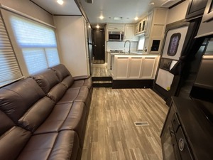 Seismic 4113 Performance de Ja-y-c-o Usado del 2021 Disponible para la Venta - Product Image 3