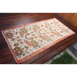 Vintage Turkish Rug, 2.8x5.5 ft Accent Rug, <b>Red</b> White Floral <b>Wool</b> Rug - Product Image 2
