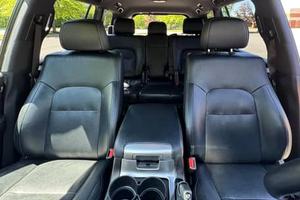 Toyota Land Cruiser Heritage Edition 2021, Motor V8 de 5.7 Litros, Tracción en las 4 Ruedas, Asientos en la Tercera Fila, Último Año de la Serie 200 - Product Image 4