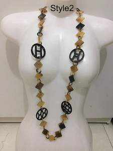 Collar de Resina con Diseño Animal de Cuerno Natural para Mujer, Excelente Calidad, Resistente al Agua, para Bodas y Fiestas, Precio de HF CRAFTS - Product Image 2