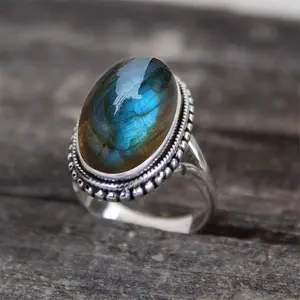 925 Solid sterling Silver Ring Blue Fire Labradorite Gemstone Elegant Women And Mans Silver Jewelry Ring