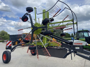 Rastrillo Rotatorio Claas Liner 2800 Trend de Doble Rotor, 8.2m, Equipo Agrícola para Forraje, en Venta - Product Image 4