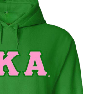Sudadera con Capucha Personalizada AKA, Color Rosa Claro con Letras Griegas Verdes en Twill, Sudadera de Forro Polar para Hermandades - Product Image 2