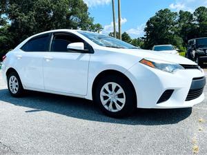 Toyota Corolla Hybride Limited AWD 2014 d'occasion en excellent état, 4 portes, intérieur foncé, conduite à droite/gauche, livraison rapide et vente disponible - Product Image 6