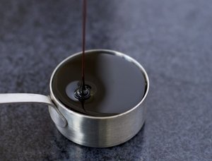 Sirop de mélasse de canne liquide en vrac pour l'alimentation et la transformation alimentaire au Moyen-Orient - Mélasse de canne pure de qualité supérieure - Haute qualité - Product Image 4