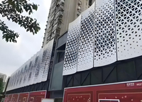 Panneau de façade décoratif extérieur en aluminium gravé avec revêtement PVDF, panneau mural décoratif découpé au laser pour le revêtement mural des bâtiments de bureaux