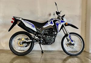 Moto Lifans KPT Dual Sport 250cc légère, performances tout-terrain et sur route, neuve en stock, à vendre - Product Image 3