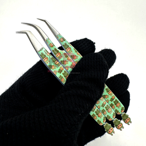 Pinces à cils en acier inoxydable les plus vendues, légères, durables, anti-magnétiques, de haute qualité, emballage personnalisé - Product Image 3