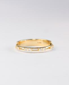 Bague de mariage moderne personnalisée en or 10 carats 14 carats 18 carats en plaqué or jaune Moissanite Princes Cut Diamond Finger Ring for Women Wedding Gift - Product Image 1