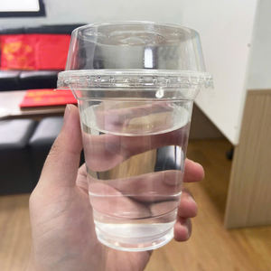 Tasses jetables PET transparentes à paroi unique de 95mm du fabricant Quang Quan Capacité de 16 à 24 oz pour café glacé et boissons froides - Product Image 4