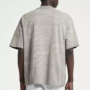 Camiseta de Hombre con Efecto Ácido, Estilo Informal, Ajuste Relajado, Prenda de Moda Urbana - Product Image 5