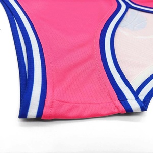 Maillot de basket-ball réversible sur mesure pour hommes, vêtements d'équipe professionnels, col en V, fournisseur de maillot de basket-ball en gros du Pakistan - Product Image 5