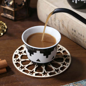 Pots et tasses rustiques arabes, soucoupes à thé en céramique artisanales, collection de poterie de style rustique - Product Image 1