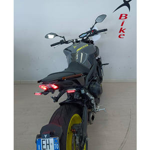 Motos sportives MT-09 haute performance pour les amateurs d'aventure - Product Image 2