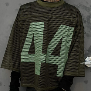 Maillot de football américain en maille tricotée surdimensionnée, col en V, Boxy, pour homme, maillot de football vintage français personnalisé du fabricant français - Product Image 5