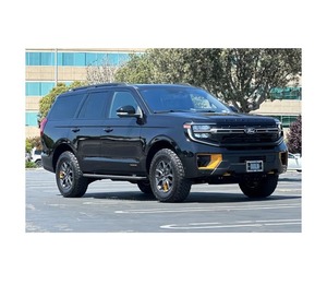 Ford Expedition Tremor 4WD 2025 Usado en Excelentes Condiciones - Product Image 1