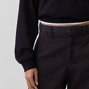 Sudadera Corta Premium para Mujer con Tela de Felpa Suave y Diseño de Hombros Caídos Cómodo para Compradores al por Mayor Precio de Fábrica 2026 - Product Image 3