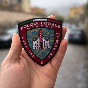 Patch in tela con chiusura a strappo, ricamato, in tessuto tattico, con paillettes, Nero Bianco, accessorio per cappelli, patch personalizzate Dr. Patches - Product Image 6