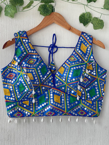 เสื้อเบลาส์ผ้าไหมโรมันลำลองปักลายดอกไม้ดีไซน์ไม่ซ้ำใครจากขนาดของอินเดีย XS ใส่สบายผ่อนคลายใส่ได้ทุกวัน - Product Image 4