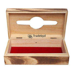 Boîte à mouchoirs en bois de luxe artisanale, motif floral gravé, qualité supérieure pour la salle à manger, décoration d'espace de vie, Tradebyd - Product Image 5