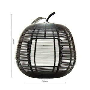 Bougeoir en forme de pomme La nature rencontre la lumière dans un bougeoir au design unique - Product Image 3