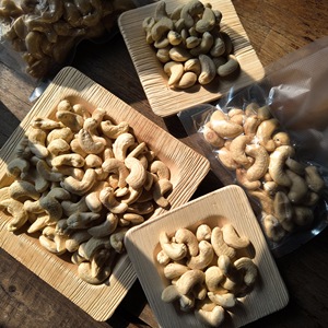 เมล็ดมะม่วงหิมพานต์ขาวแอฟริกา เกรด W240 สด ออร์แกนิค 100% ธรรมชาติ บรรจุภัณฑ์สุญญากาศ สำหรับแปรรูปอาหาร ขายดี - Product Image 5