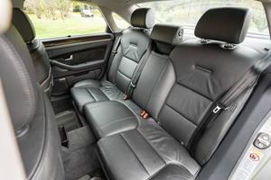 Audi A8 4.2 Quattro 2005 USADO con Volante a la Izquierda/Derecha - Product Image 2