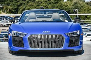 Offre exceptionnelle : Audi R8 Quattro V10 Plus Coupé AWD d'occasion - Prêt à être expédié - Product Image 4