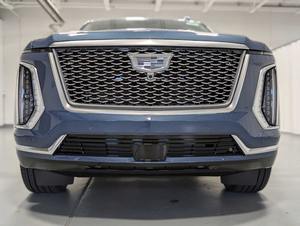 Oferta CLEAN: Cadillac Escalade ESV Platinum Luxury 2026, SUV Usado Automático con Tracción en las Cuatro Ruedas - Product Image 2