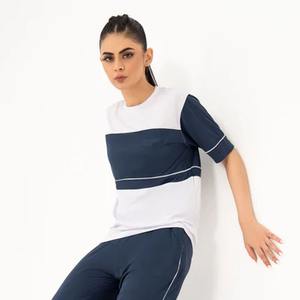 Conjunto Deportivo de Invierno de Alta Calidad y Estilo Personalizado para Mujer, Camiseta 100% Algodón con Pantalones y Logotipo Personalizado - Product Image 4